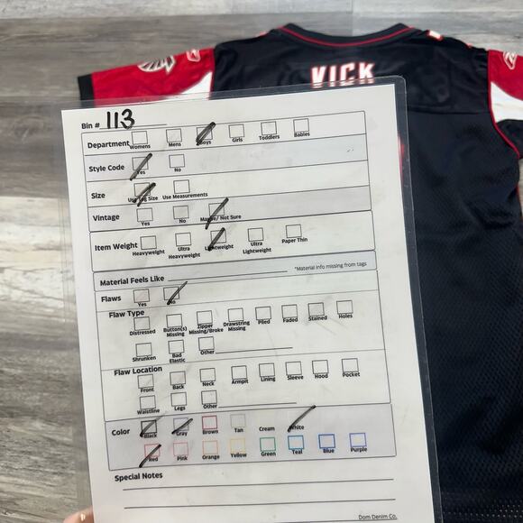 Vintage Y2K Reebok NFL Atlanta‎ Falcons Vick #7 Black Youth M Football Jersey - Picture 8 of 8